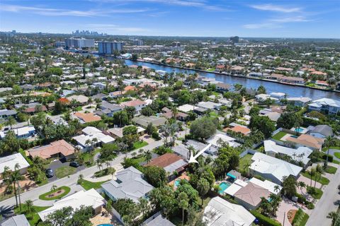 A home in Lauderdale By The Sea