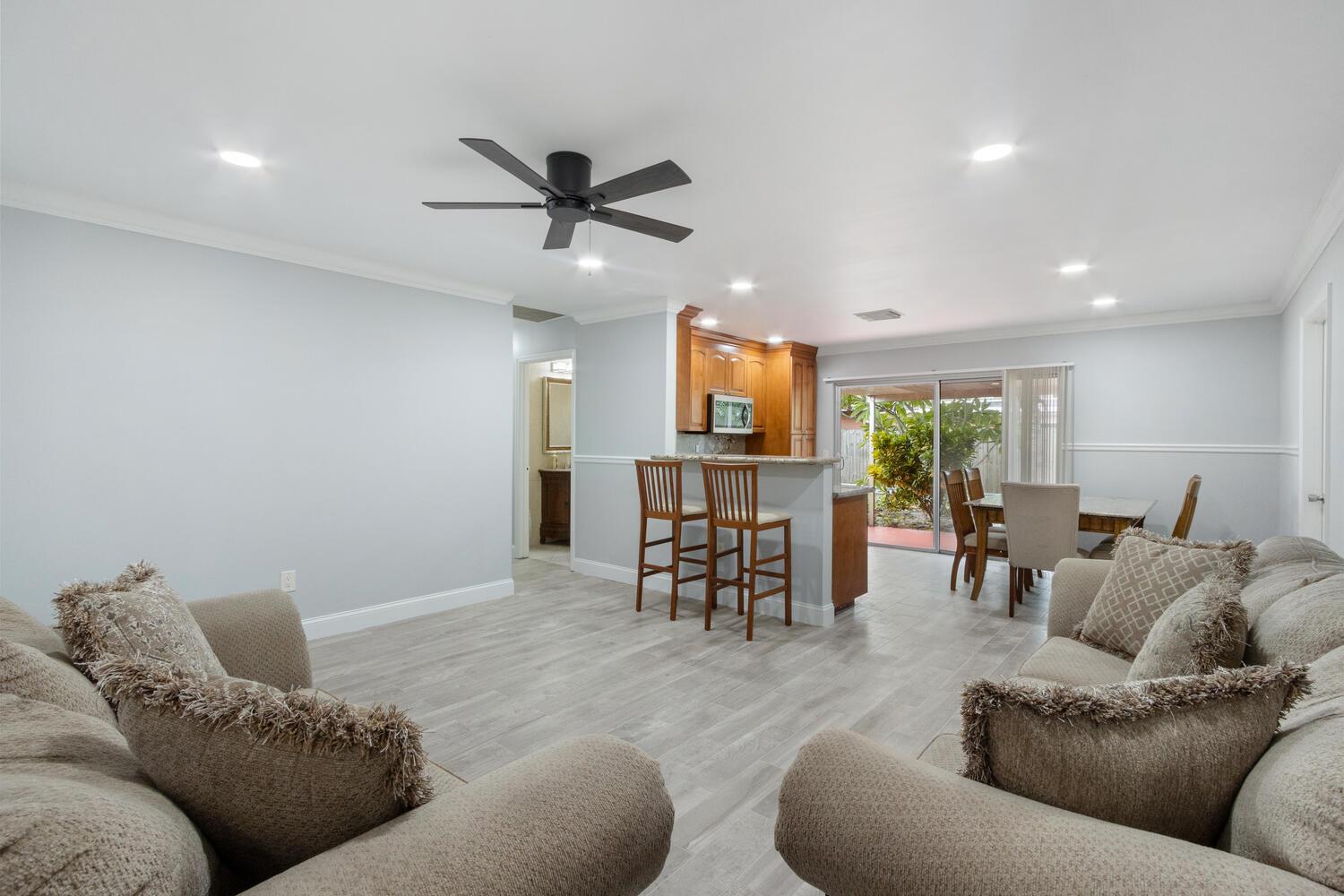 HILLCREST HEIGHTS - Residential