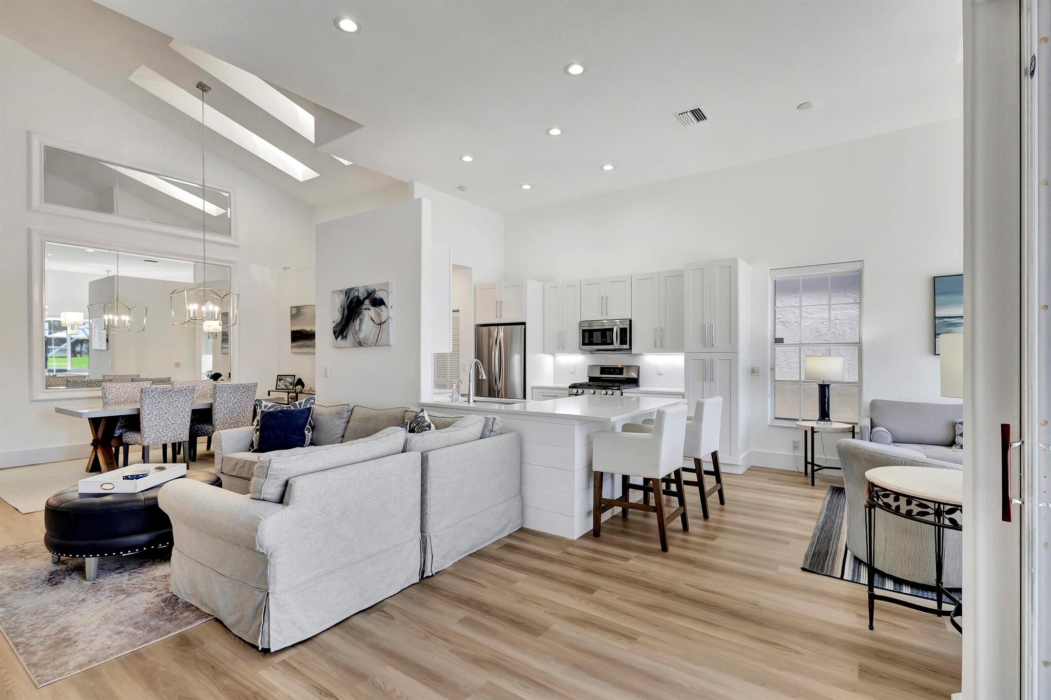 MONTEREY POINTE 2 - Residential