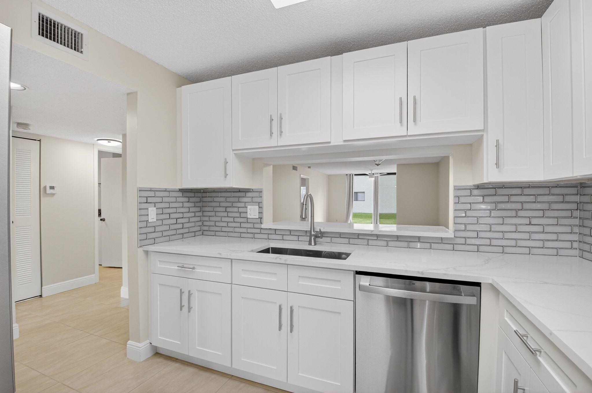 WATERSEDGE AT THE LAKES O - Residential Lease