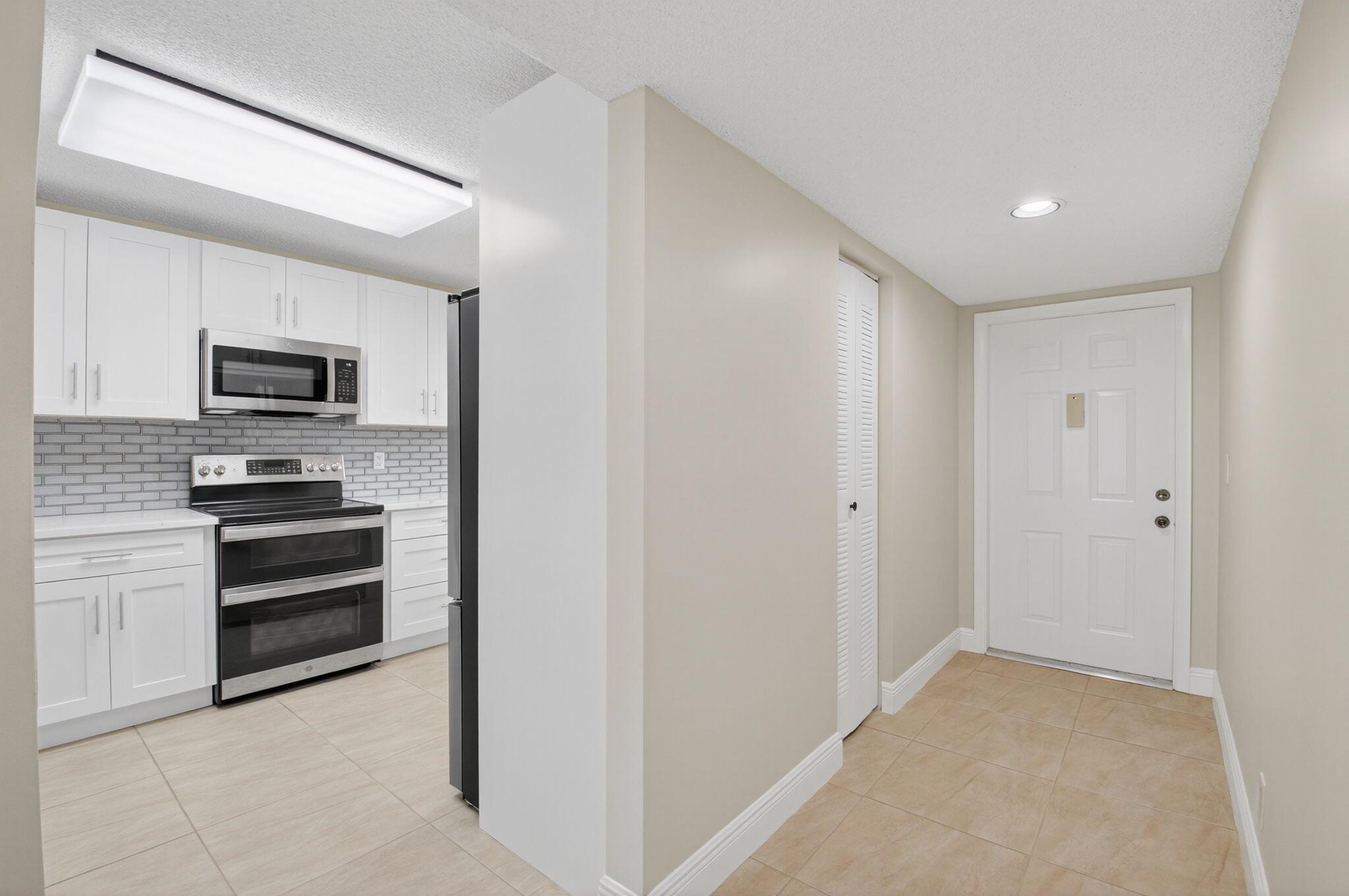 WATERSEDGE AT THE LAKES O - Residential Lease