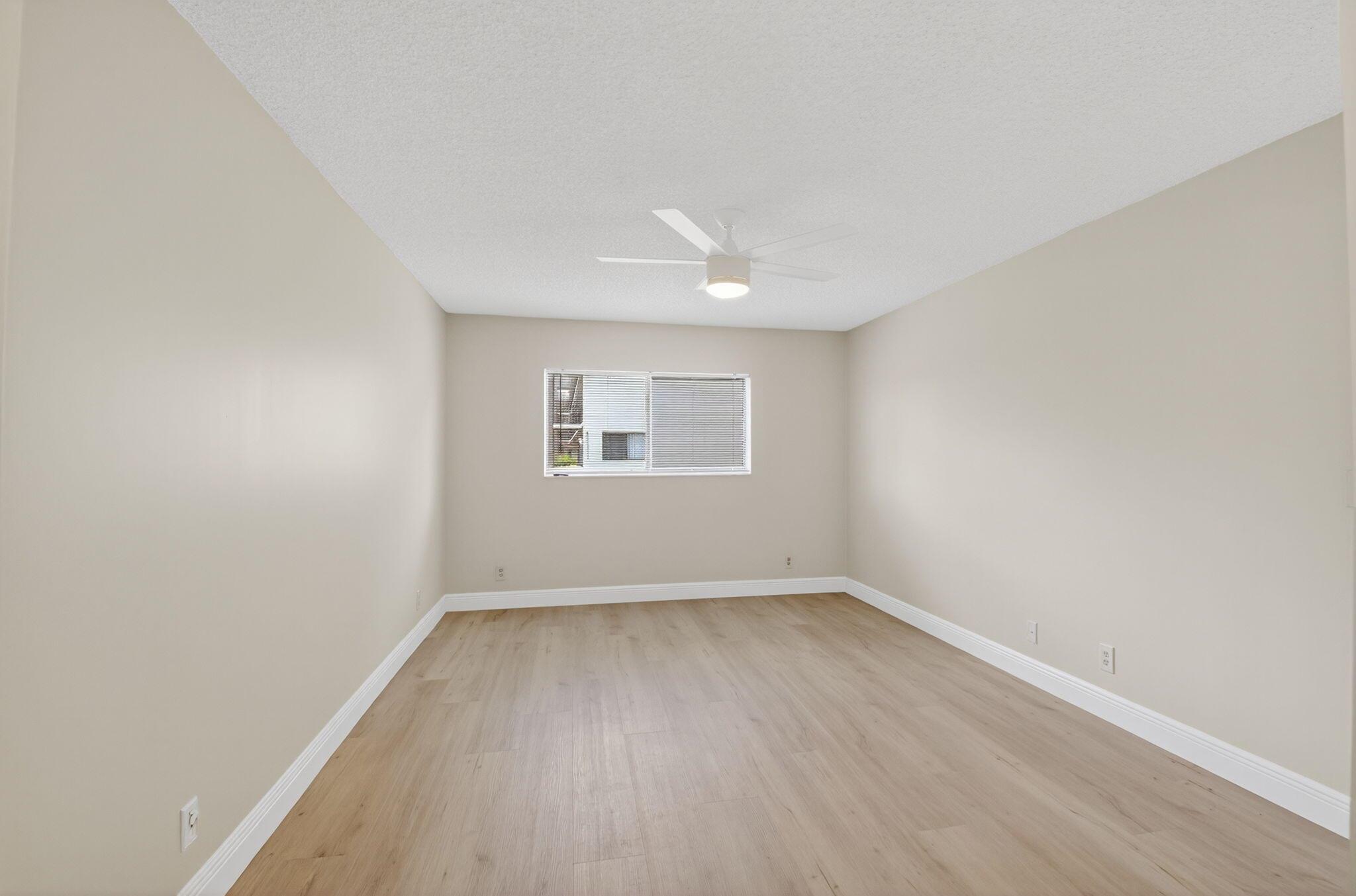 WATERSEDGE AT THE LAKES O - Residential Lease