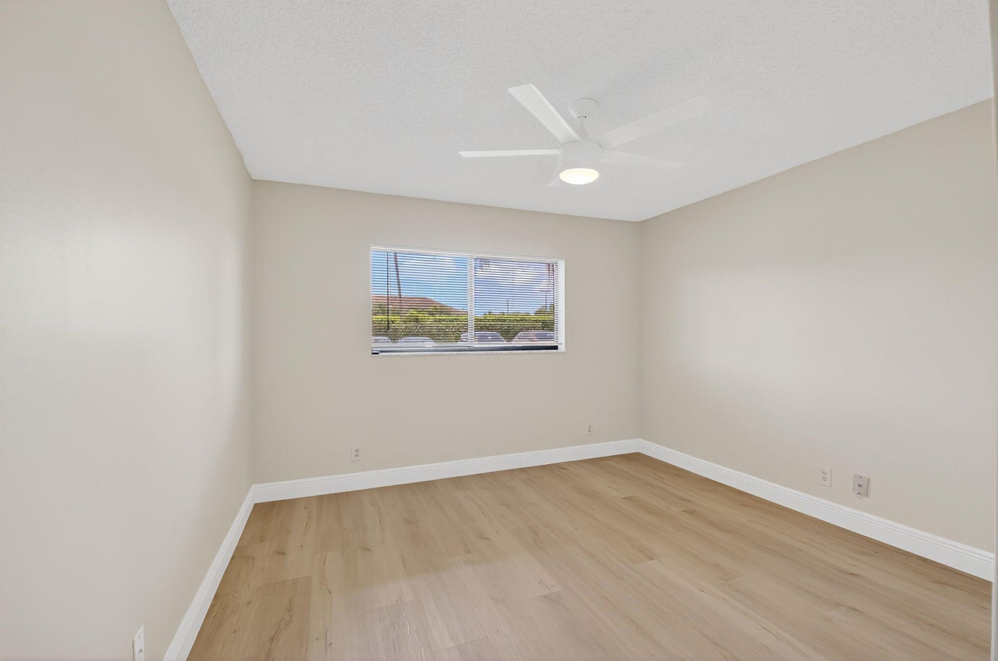 WATERSEDGE AT THE LAKES O - Residential Lease