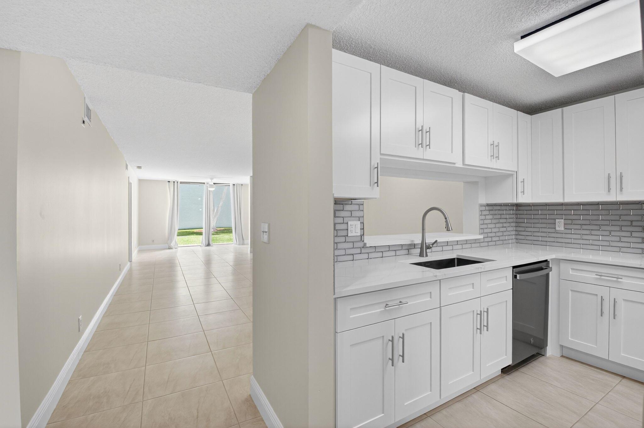 WATERSEDGE AT THE LAKES O - Residential Lease