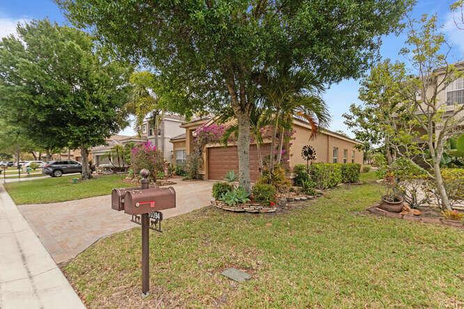 10384 White Pinto Court