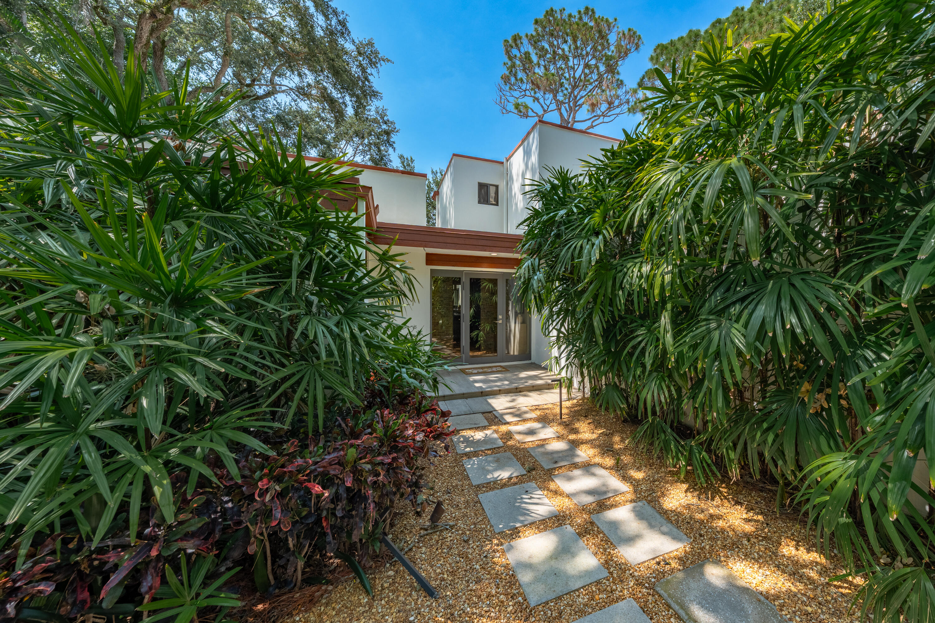 761 Aurelia Street
