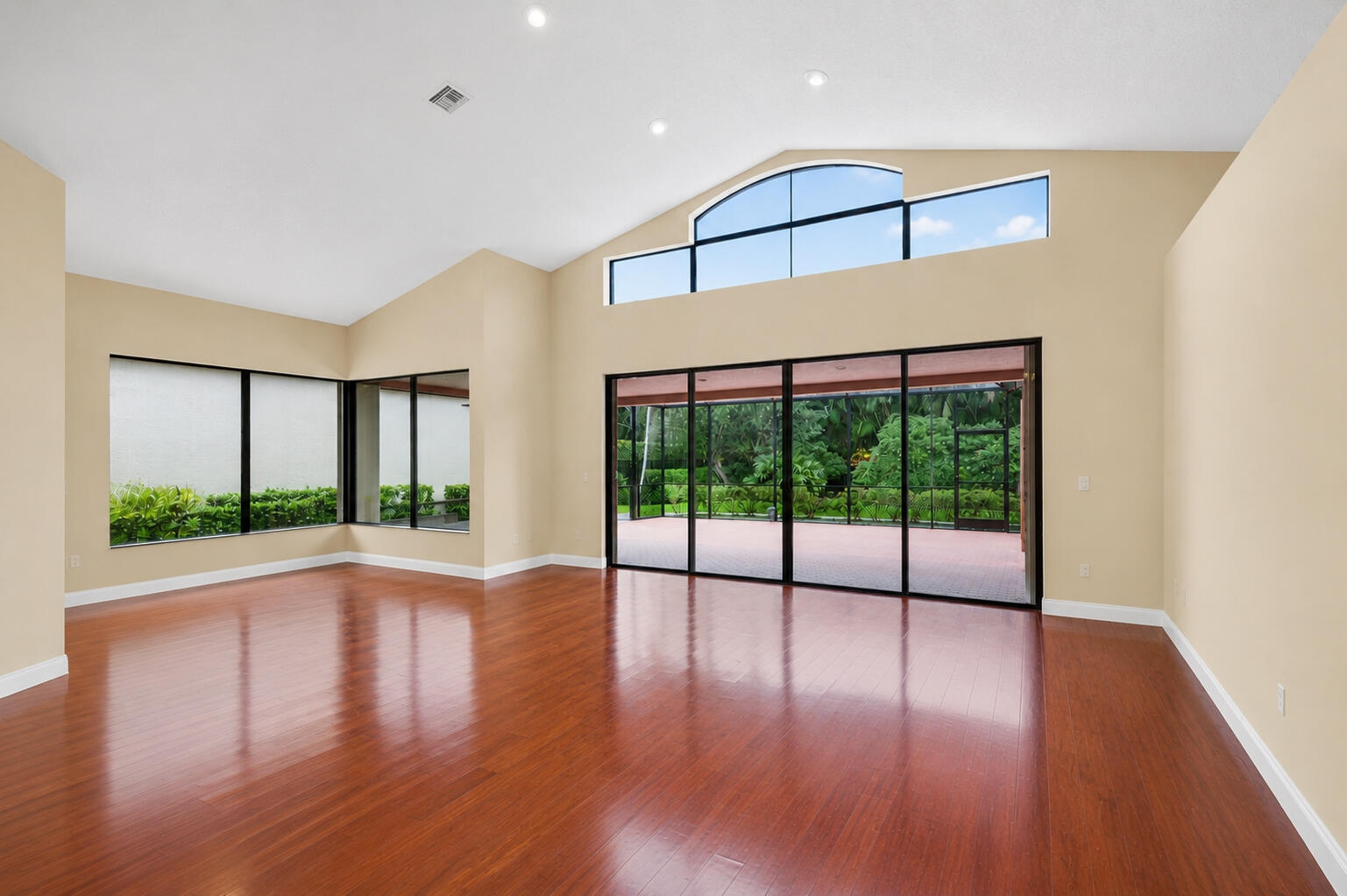 10091 Dover Carriage Lane
