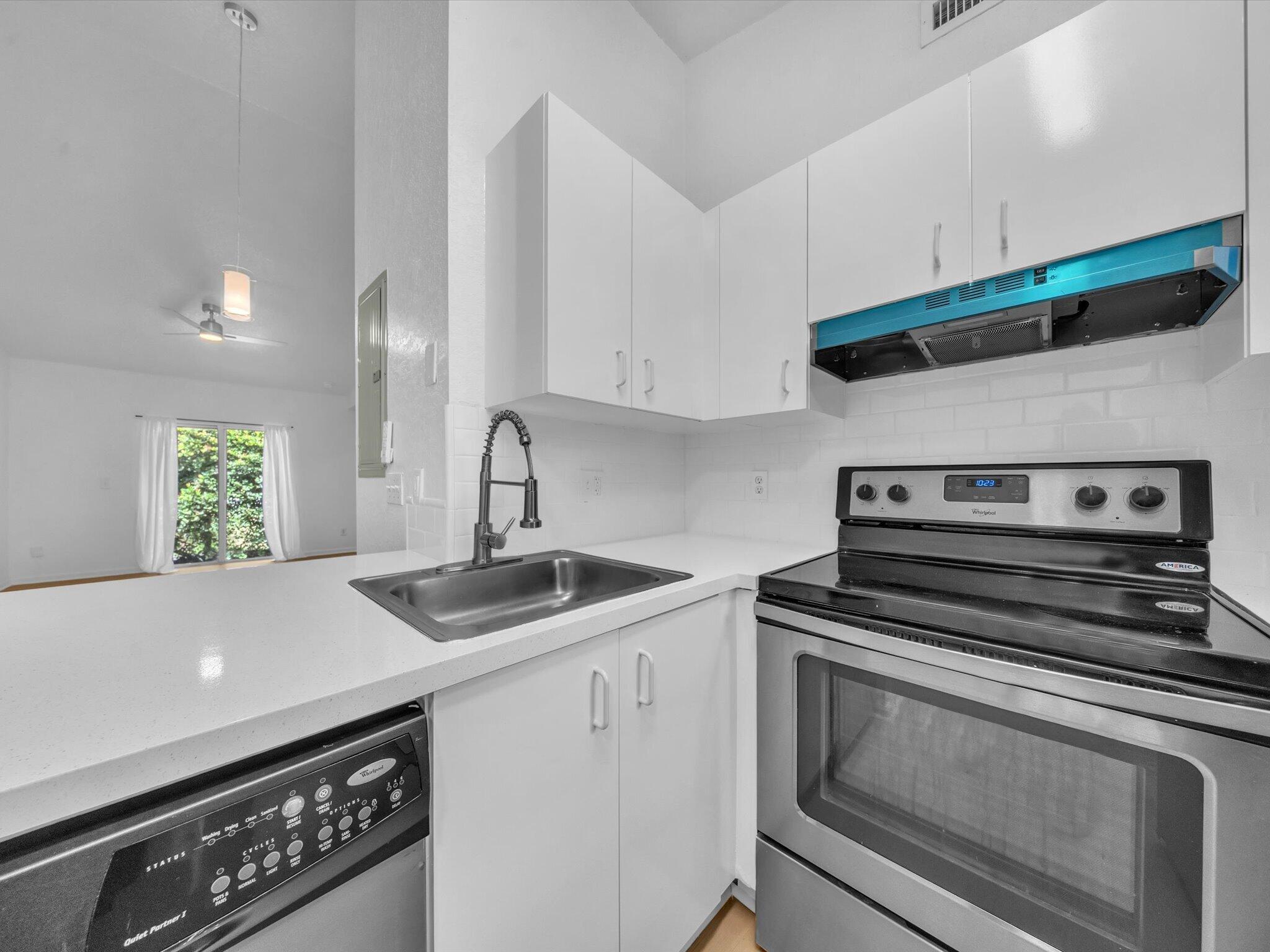 6143 Garden Court