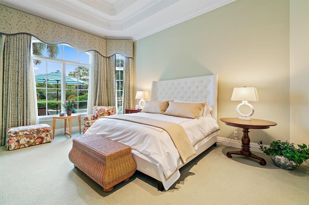 JUPITER HILLS VILLAGE PH I - Residential