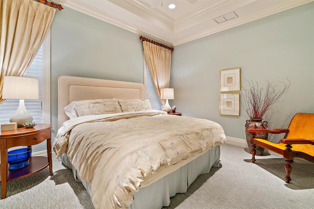 JUPITER HILLS VILLAGE PH I - Residential