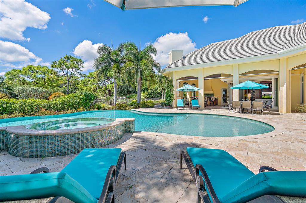 JUPITER HILLS VILLAGE PH I - Residential