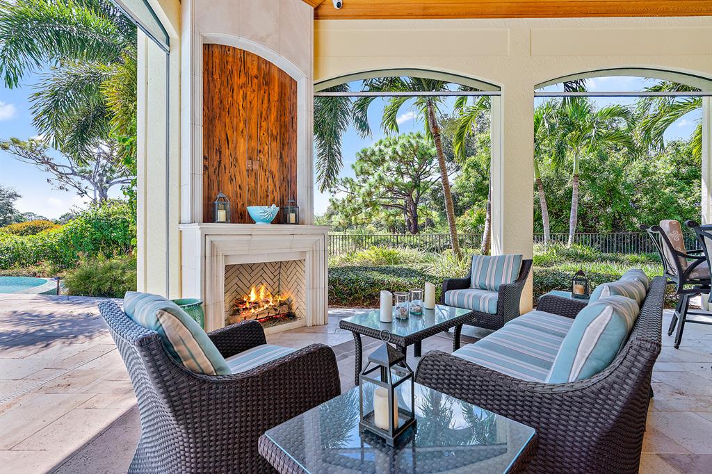 JUPITER HILLS VILLAGE PH I - Residential