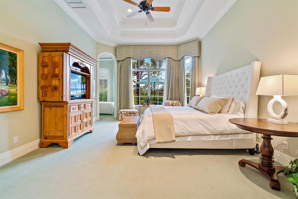 JUPITER HILLS VILLAGE PH I - Residential