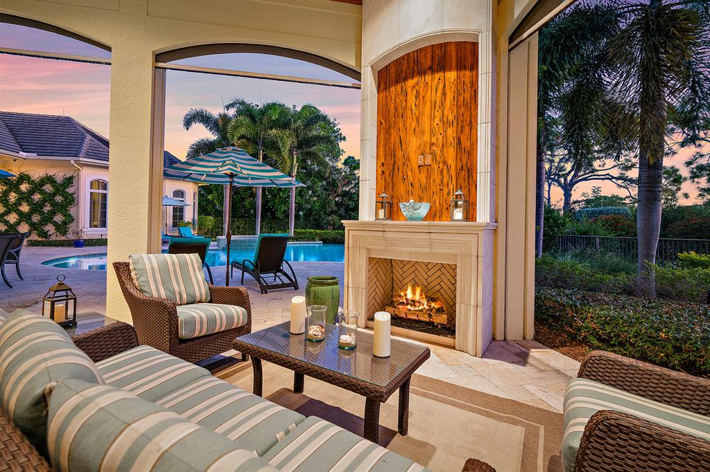 JUPITER HILLS VILLAGE PH I - Residential
