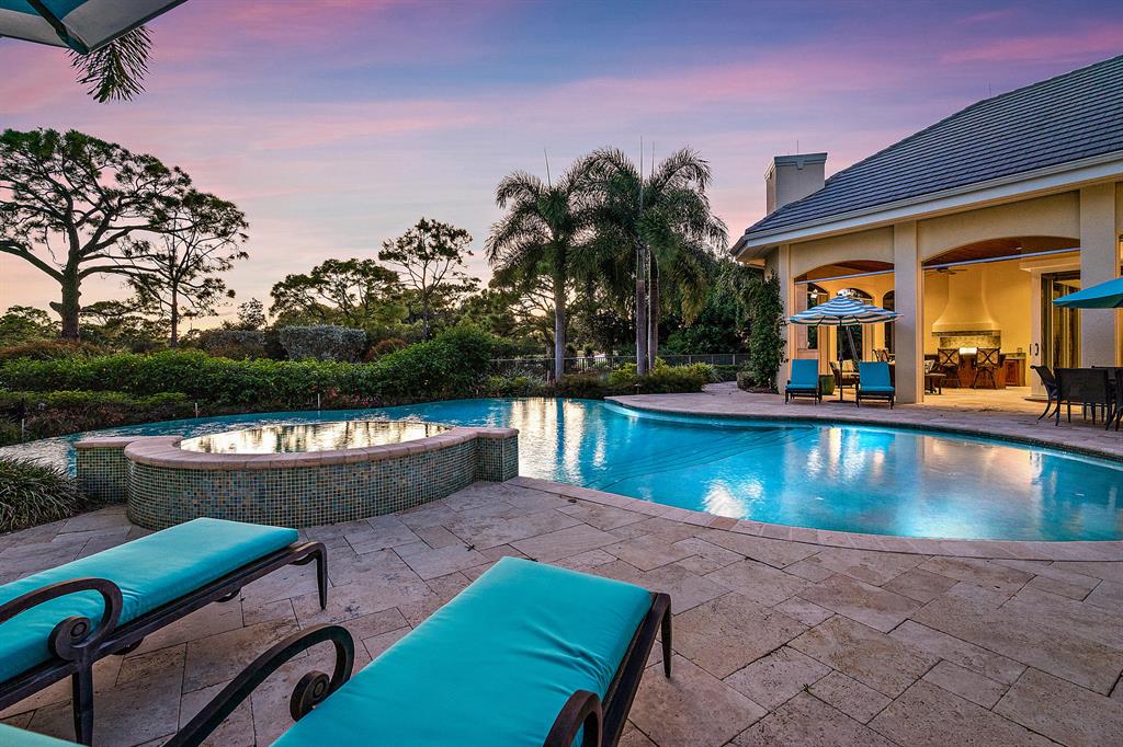 JUPITER HILLS VILLAGE PH I - Residential