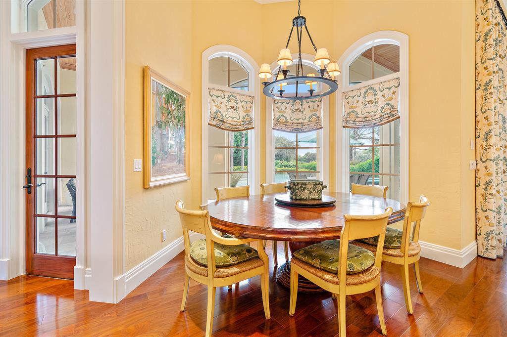 JUPITER HILLS VILLAGE PH I - Residential