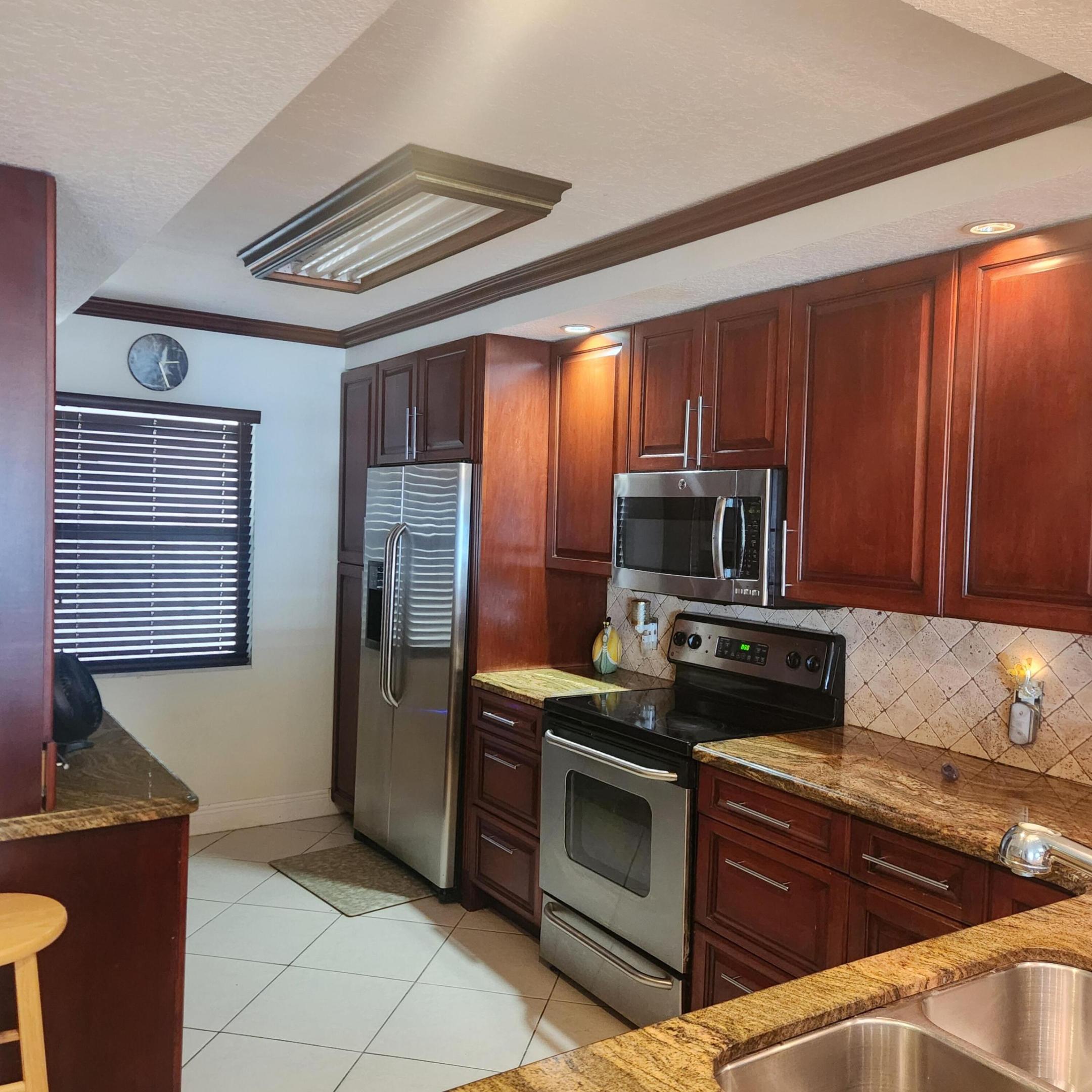 3100 NE 48th Street 710