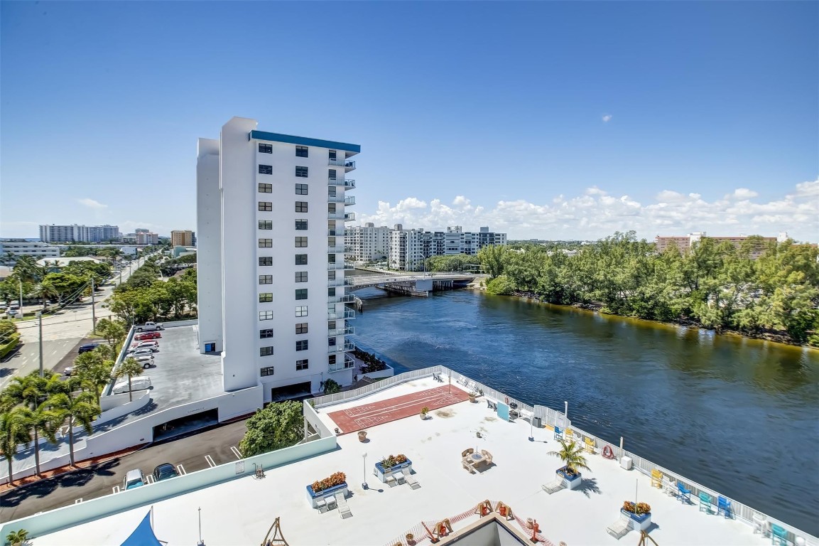 INTRACOASTAL TOWER CONDO - Residential