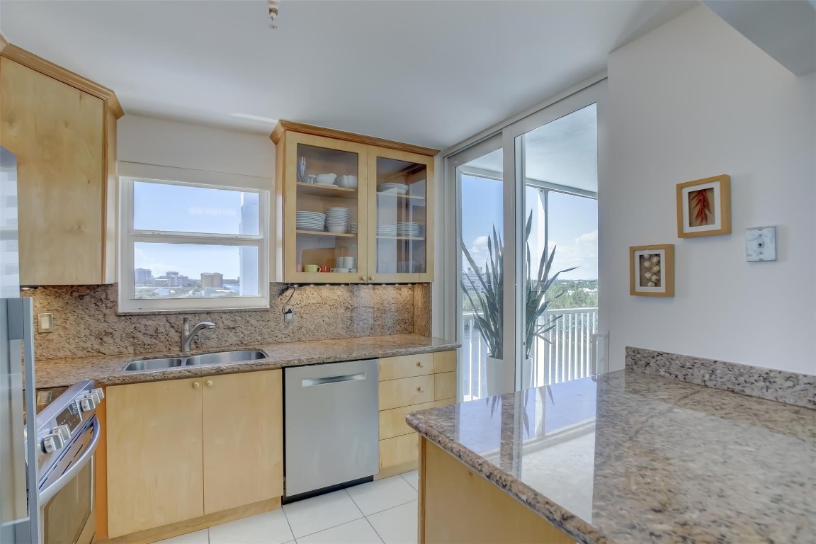 INTRACOASTAL TOWER CONDO - Residential