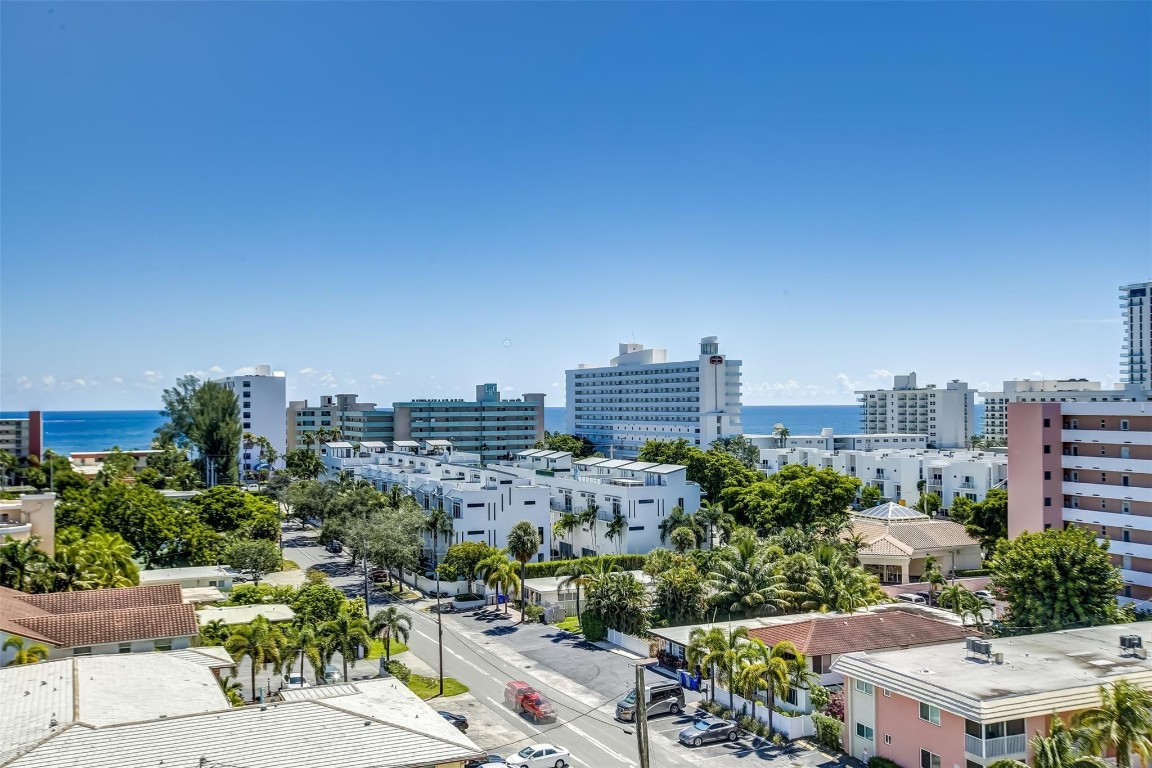 INTRACOASTAL TOWER CONDO - Residential
