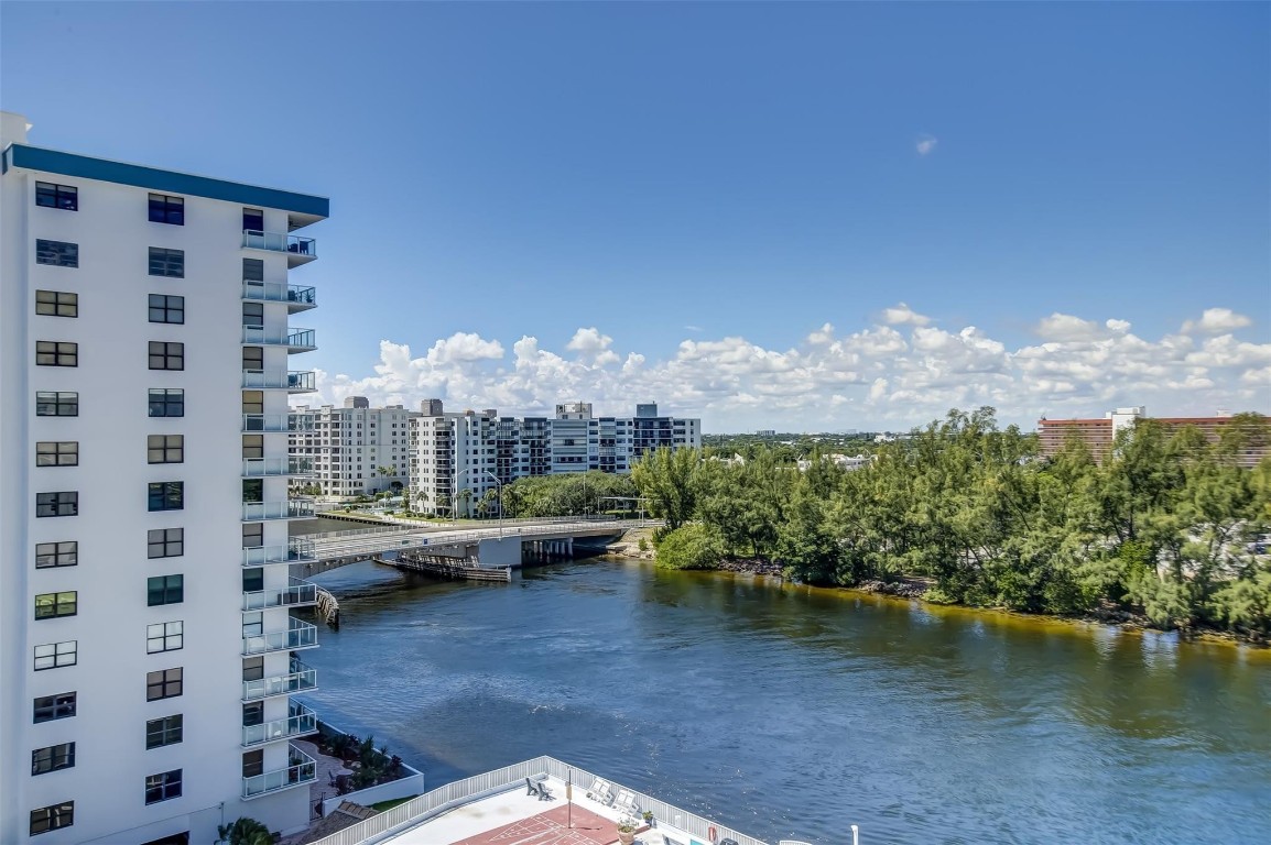INTRACOASTAL TOWER CONDO - Residential