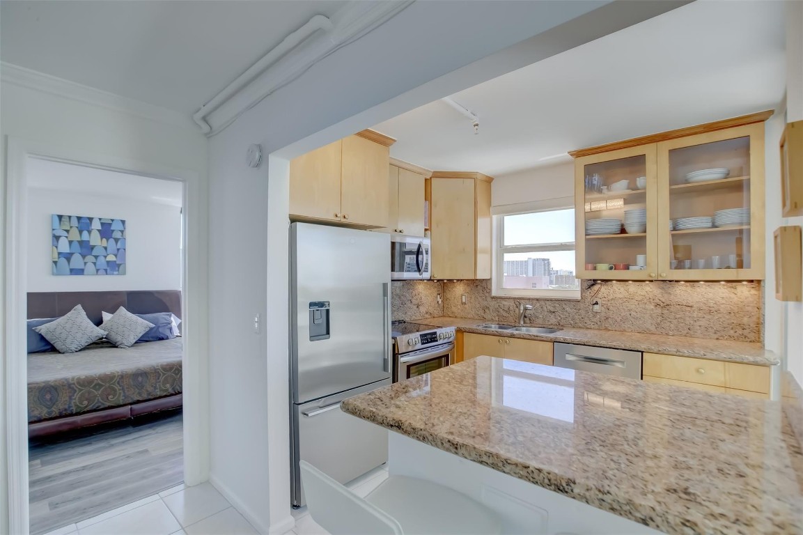 INTRACOASTAL TOWER CONDO - Residential