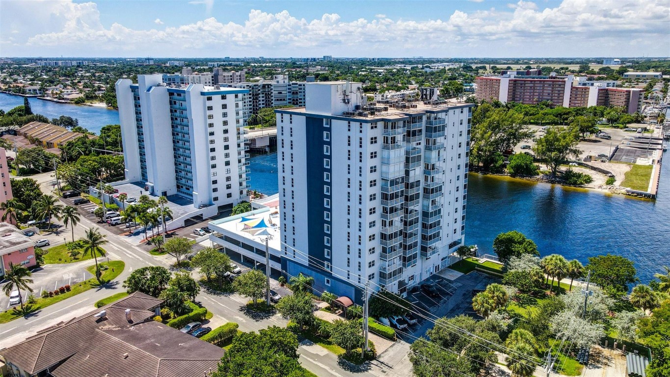 INTRACOASTAL TOWER CONDO - Residential