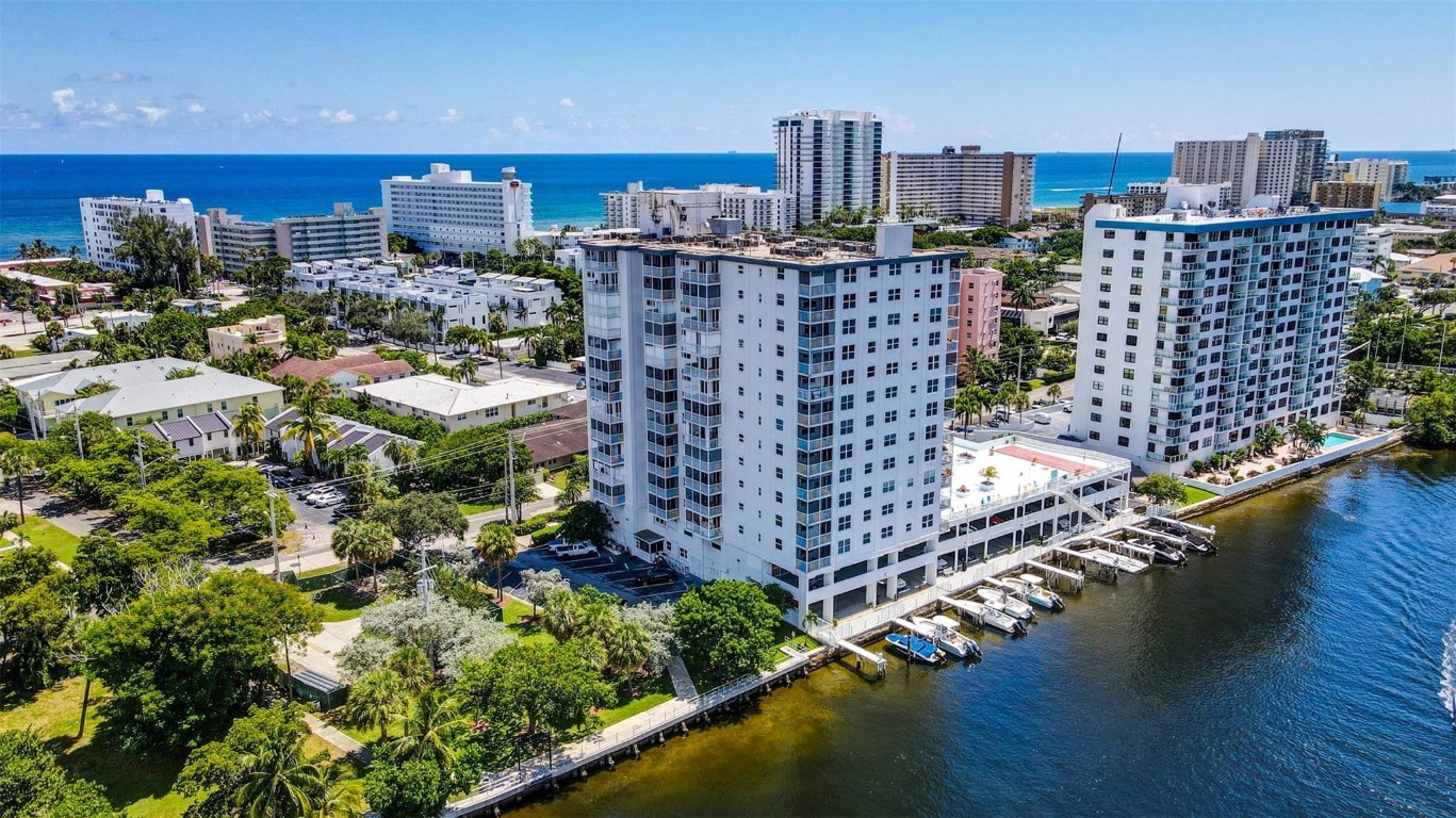 INTRACOASTAL TOWER CONDO - Residential