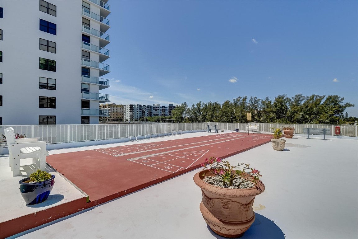 INTRACOASTAL TOWER CONDO - Residential