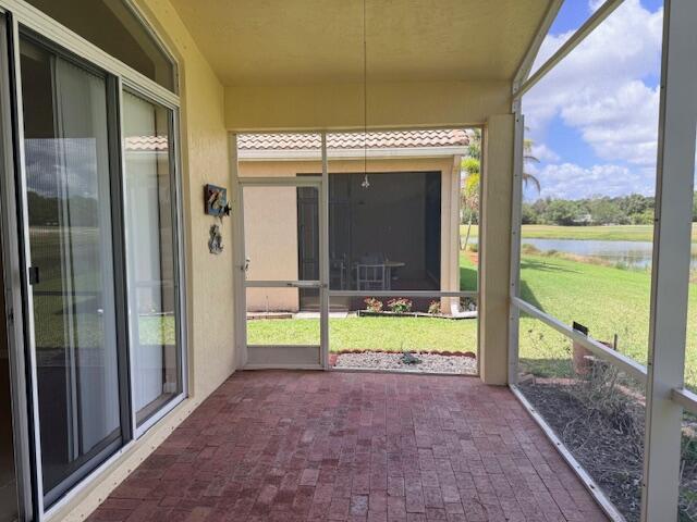 658 NW Stanford Lane