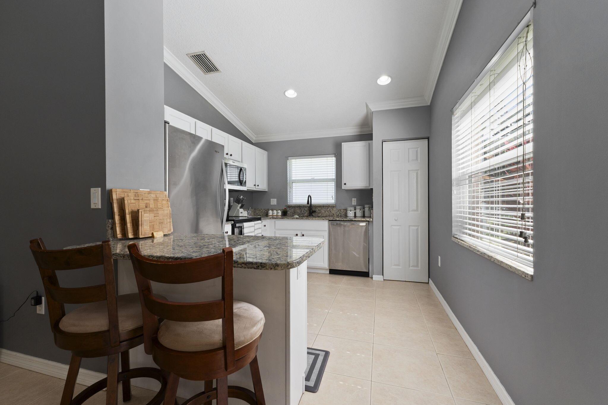 LAKEFOREST - Residential