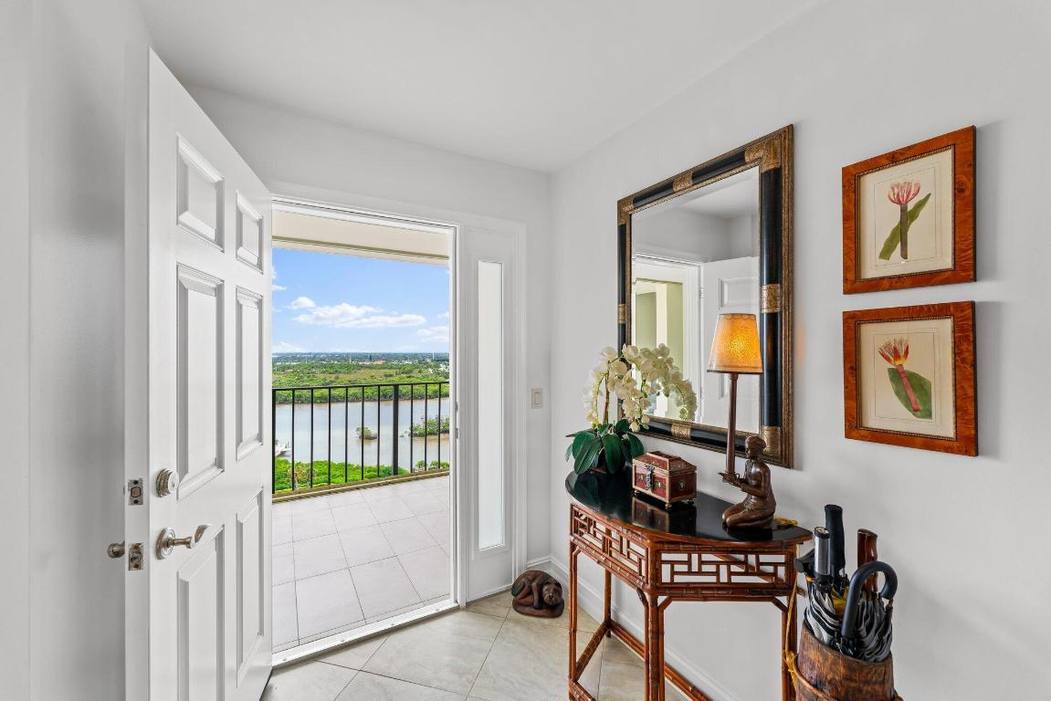 TEQUESTA TOWERS CONDO - Residential