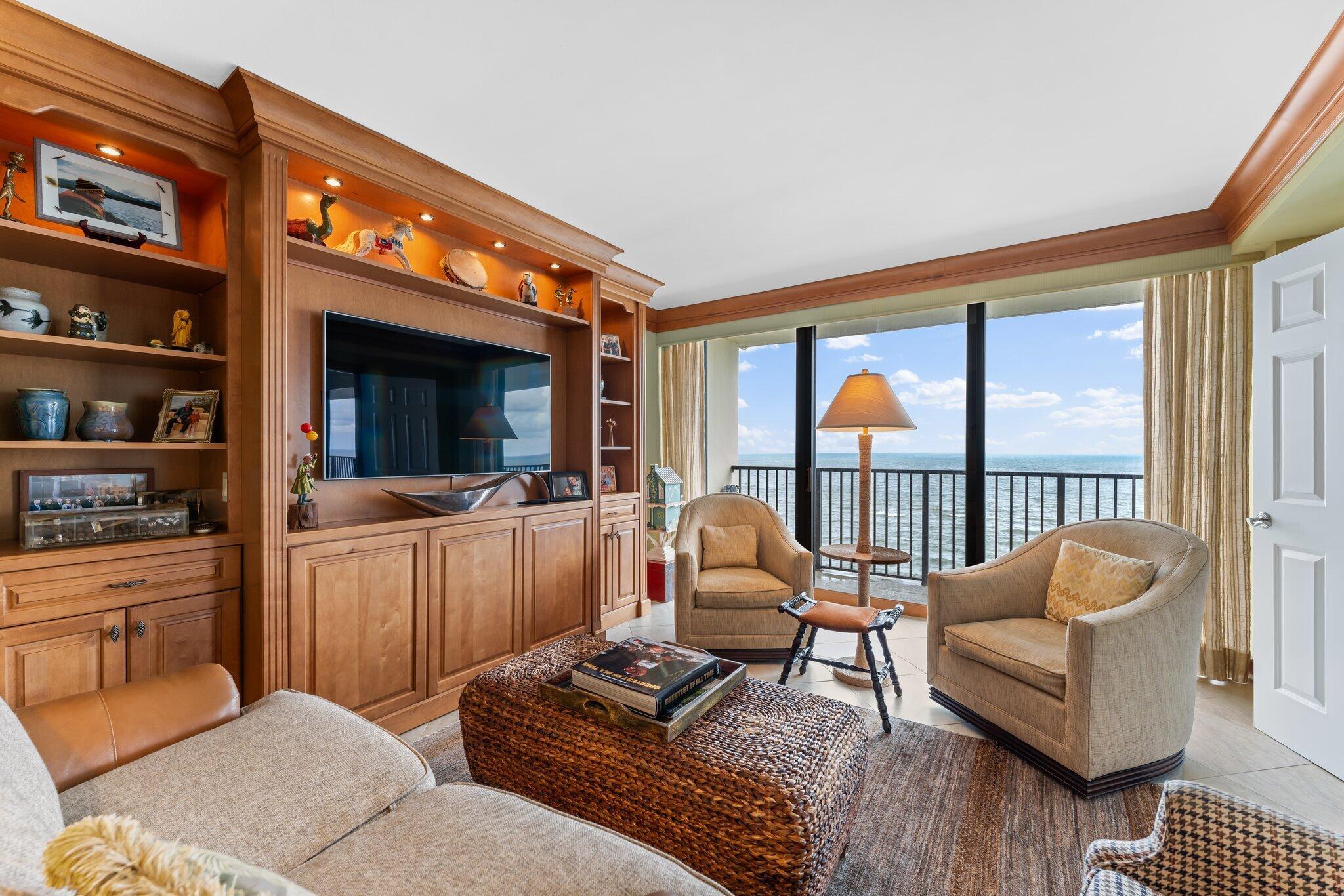 TEQUESTA TOWERS CONDO - Residential