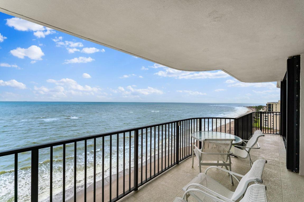 TEQUESTA TOWERS CONDO - Residential