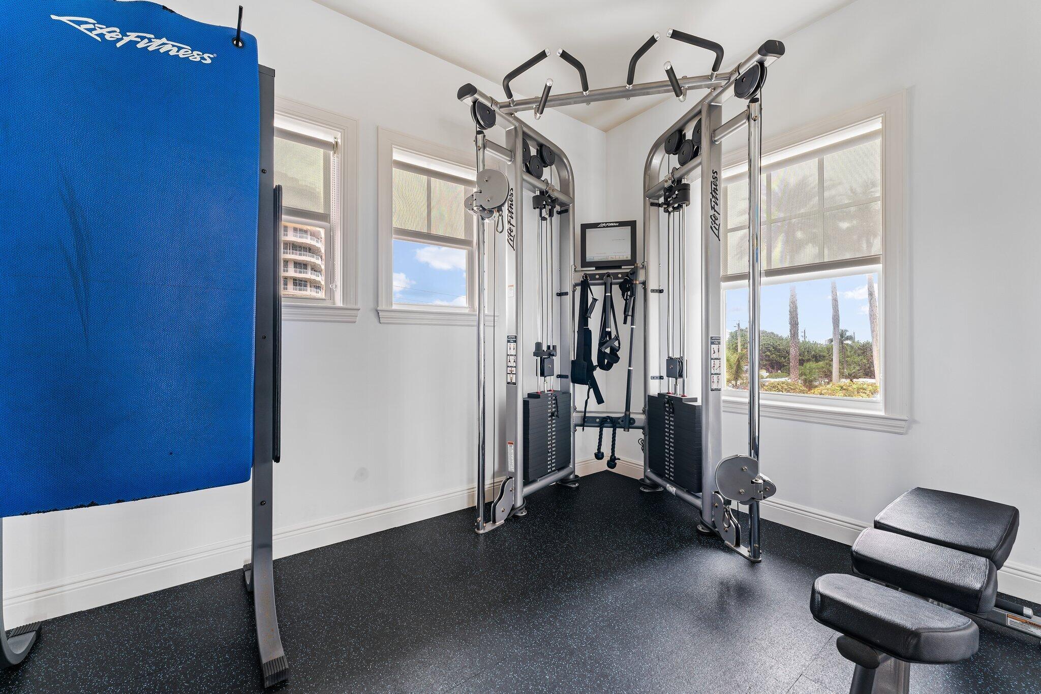 TEQUESTA TOWERS CONDO - Residential