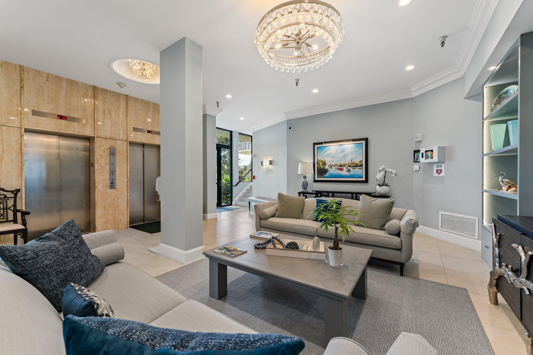 TEQUESTA TOWERS CONDO - Residential