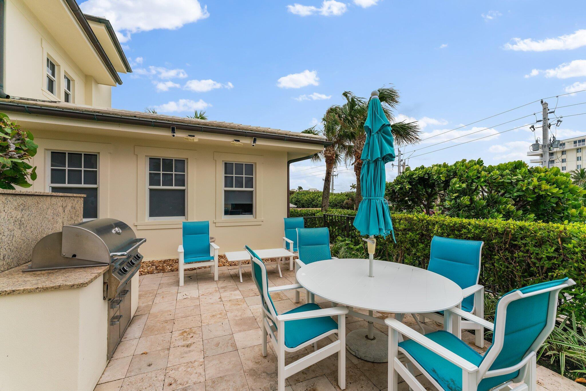 TEQUESTA TOWERS CONDO - Residential