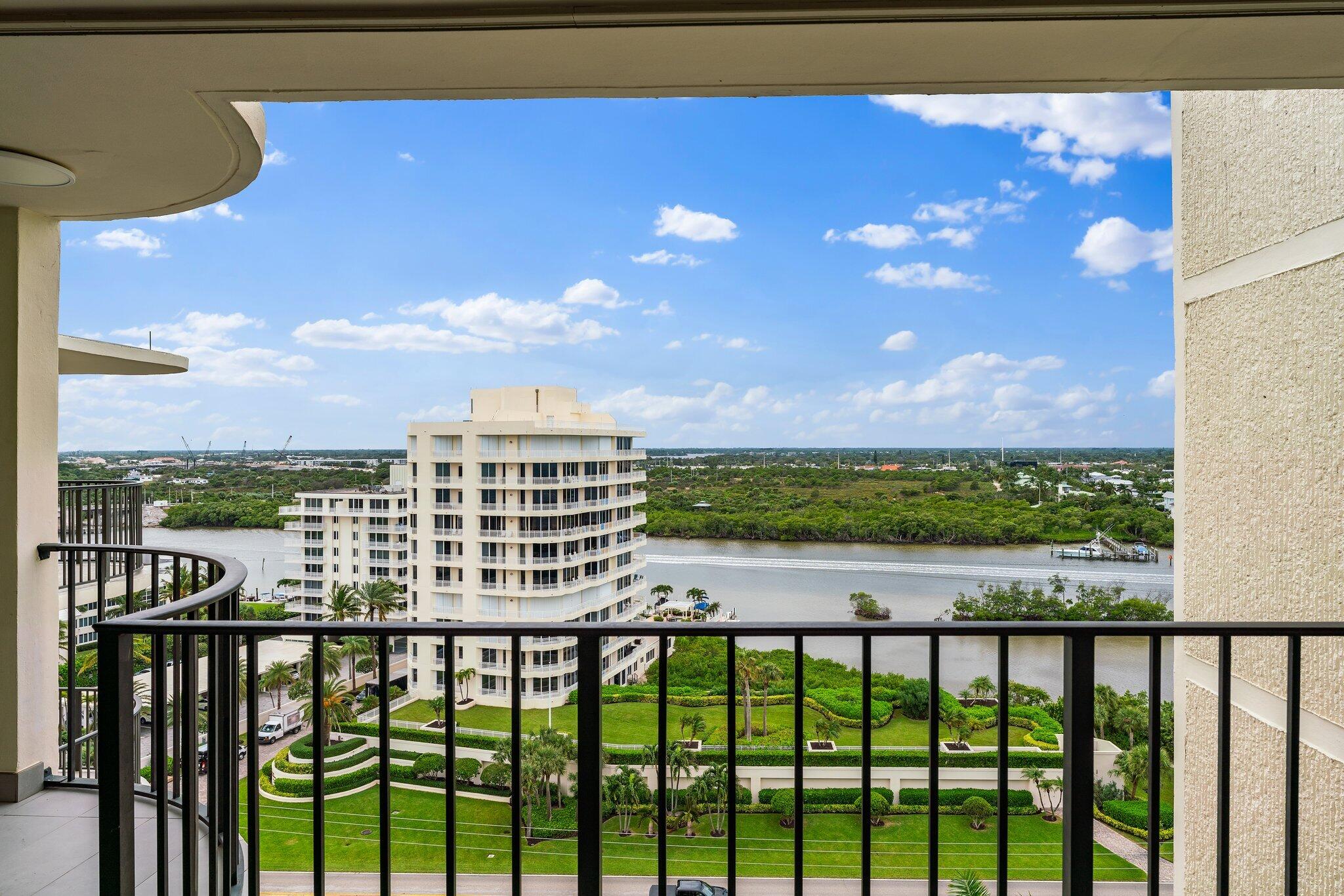 TEQUESTA TOWERS CONDO - Residential