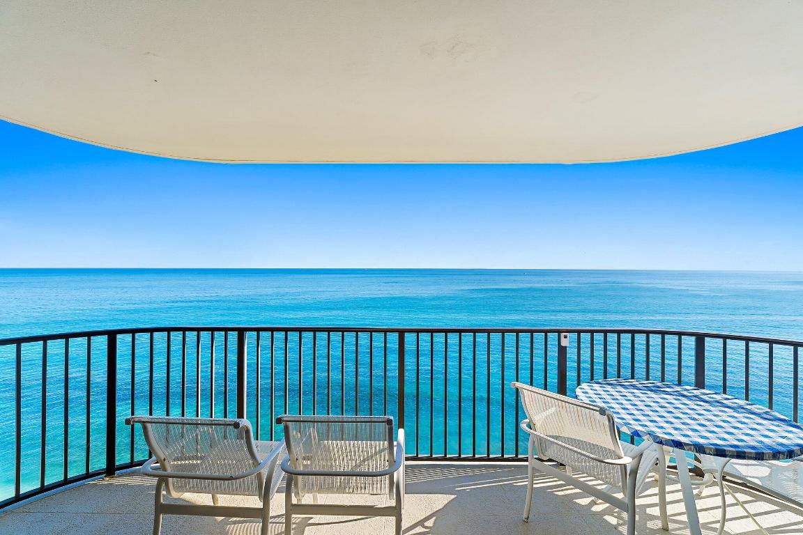 TEQUESTA TOWERS CONDO - Residential