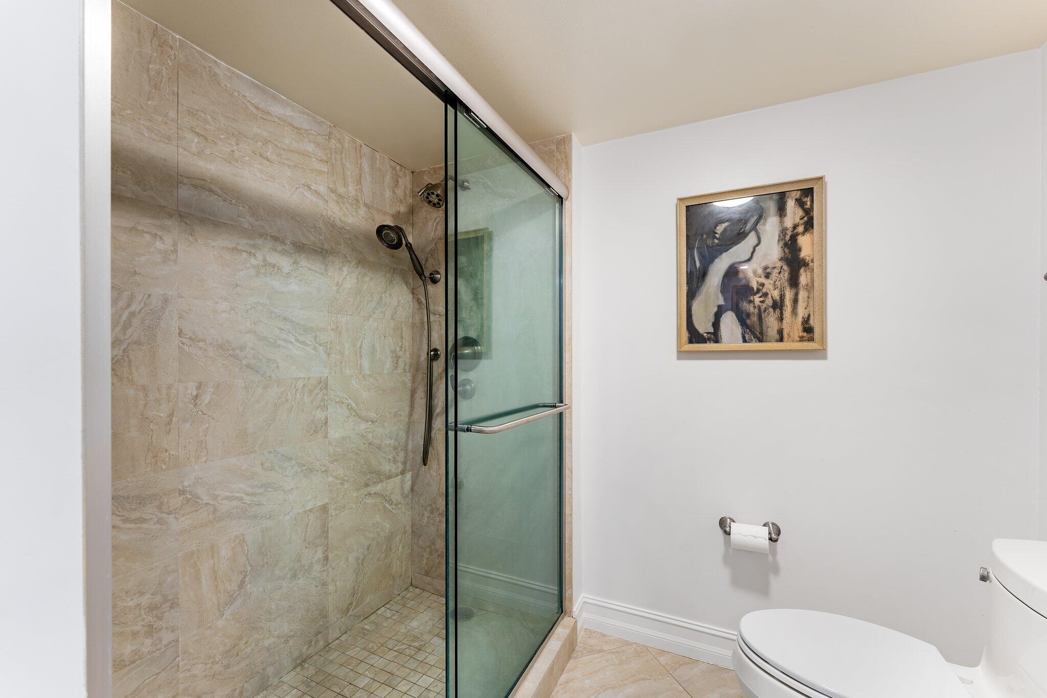 TEQUESTA TOWERS CONDO - Residential