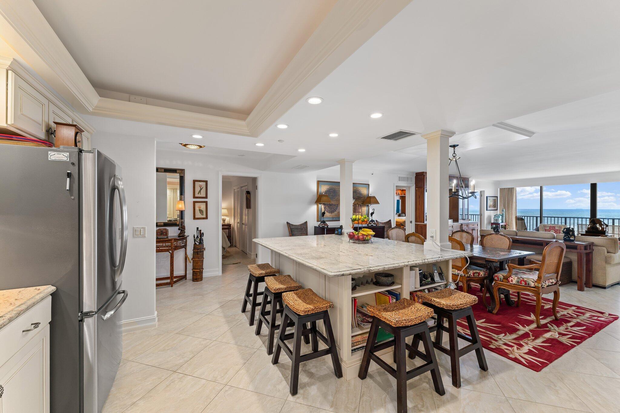 TEQUESTA TOWERS CONDO - Residential