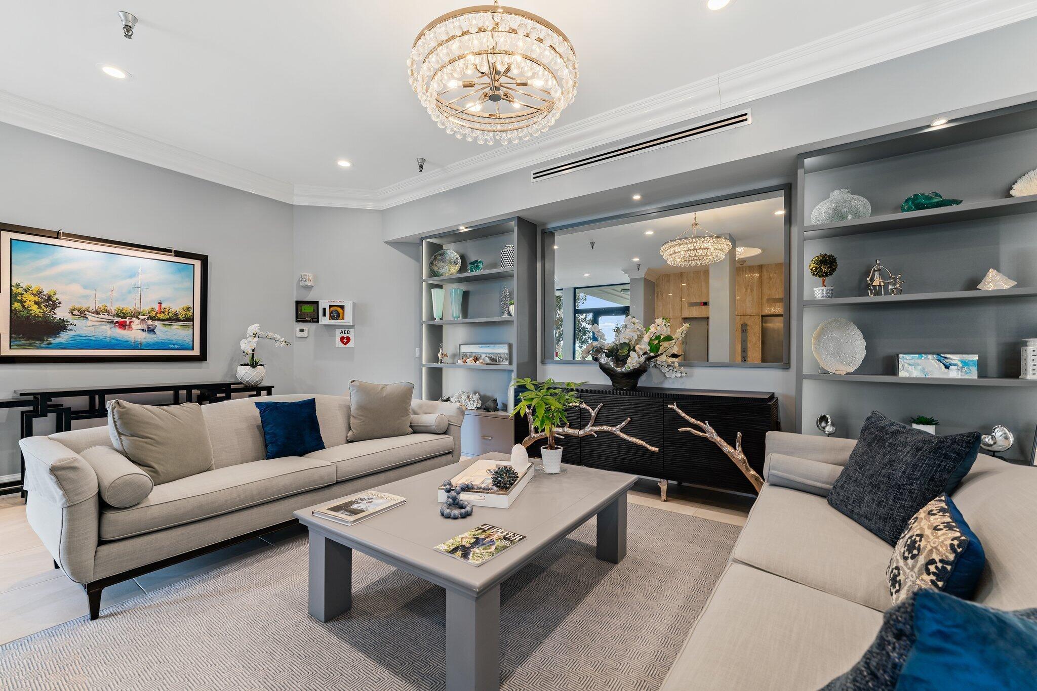 TEQUESTA TOWERS CONDO - Residential