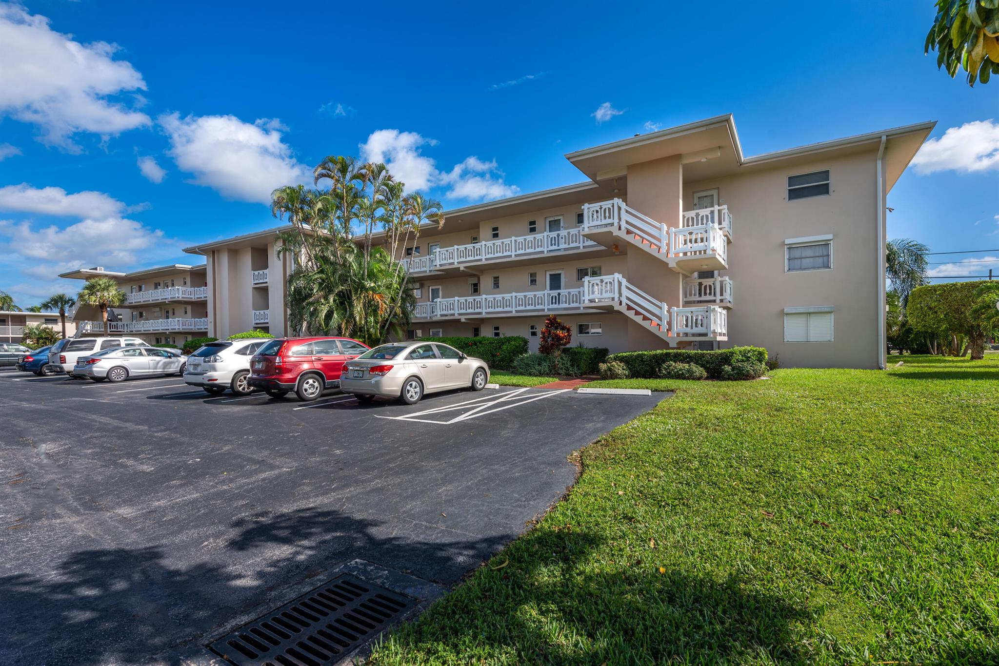 LAKE CLARKE GARDENS - Residential