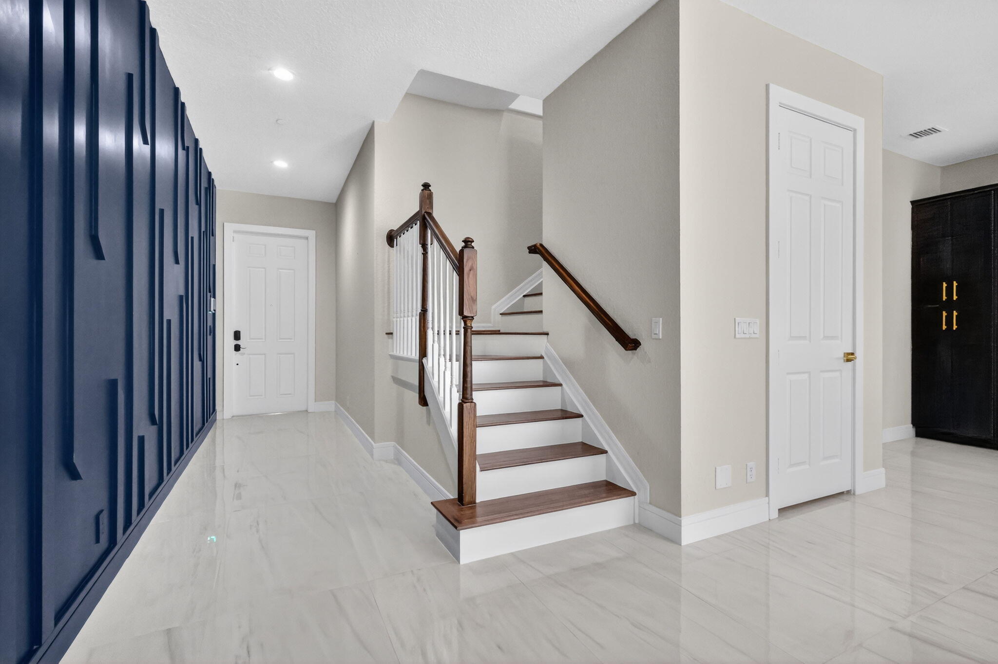 CARRIAGE POINTE TOWNHOMES PUD - Residential