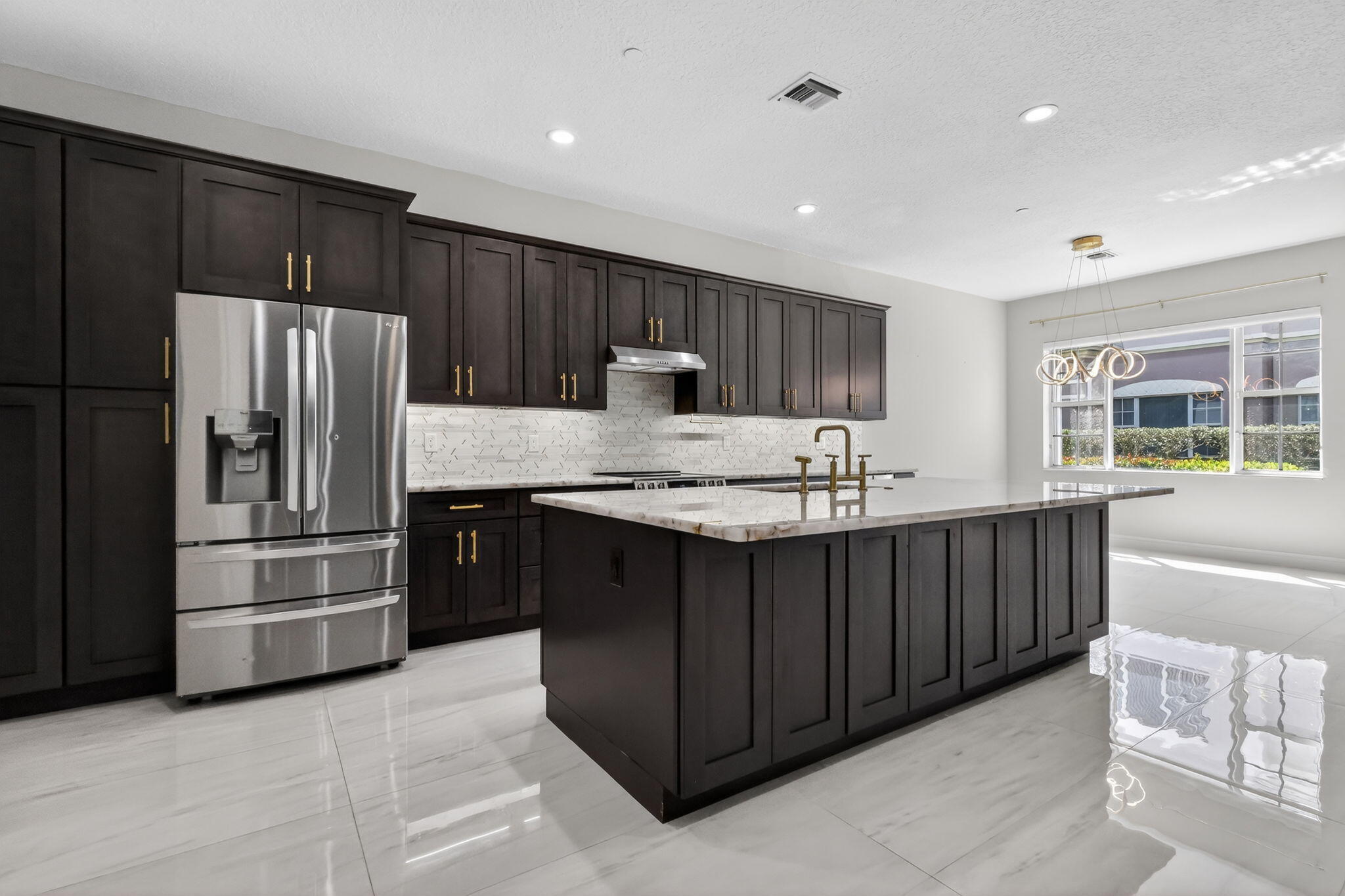 CARRIAGE POINTE TOWNHOMES PUD - Residential