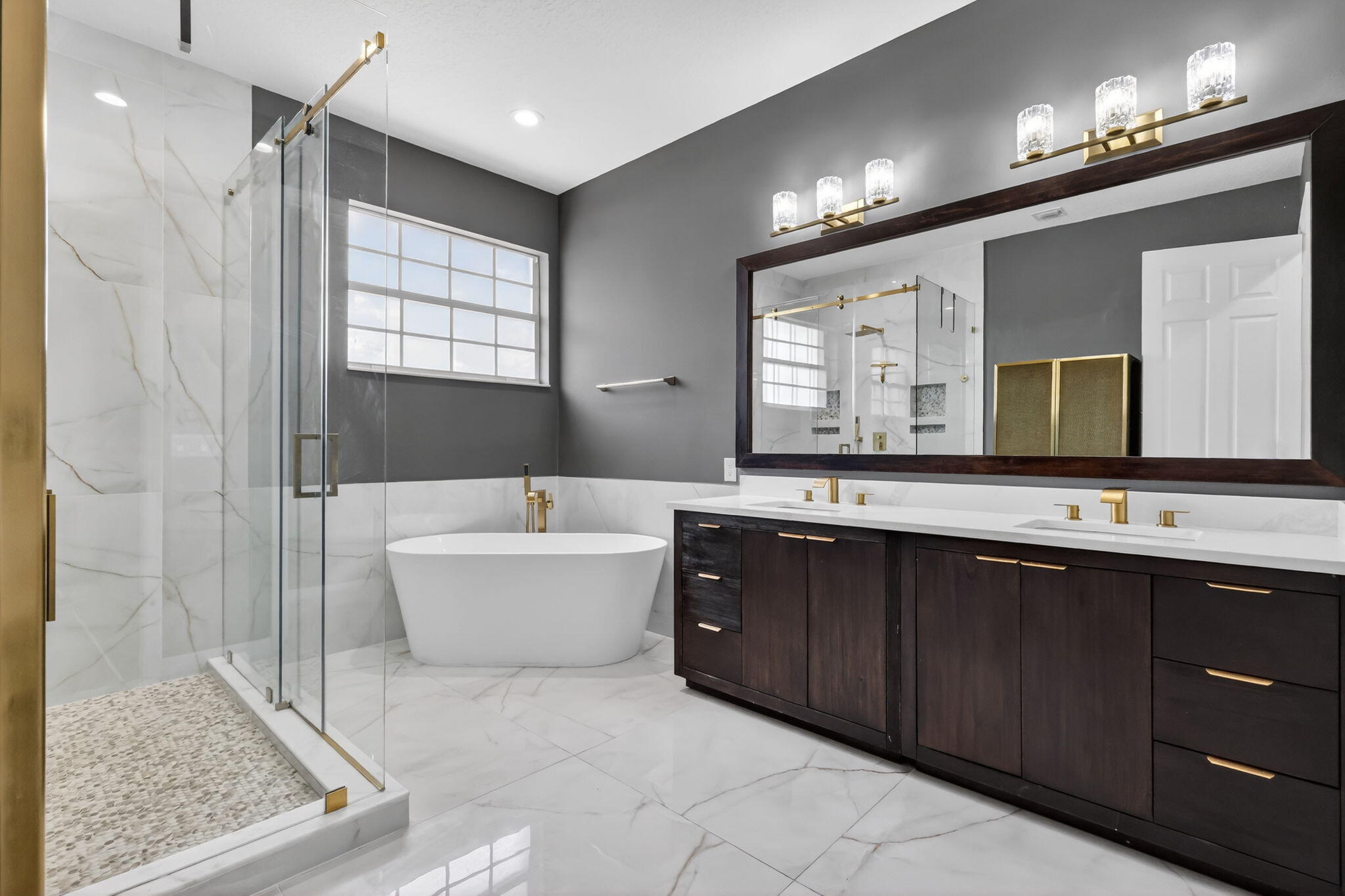 CARRIAGE POINTE TOWNHOMES PUD - Residential