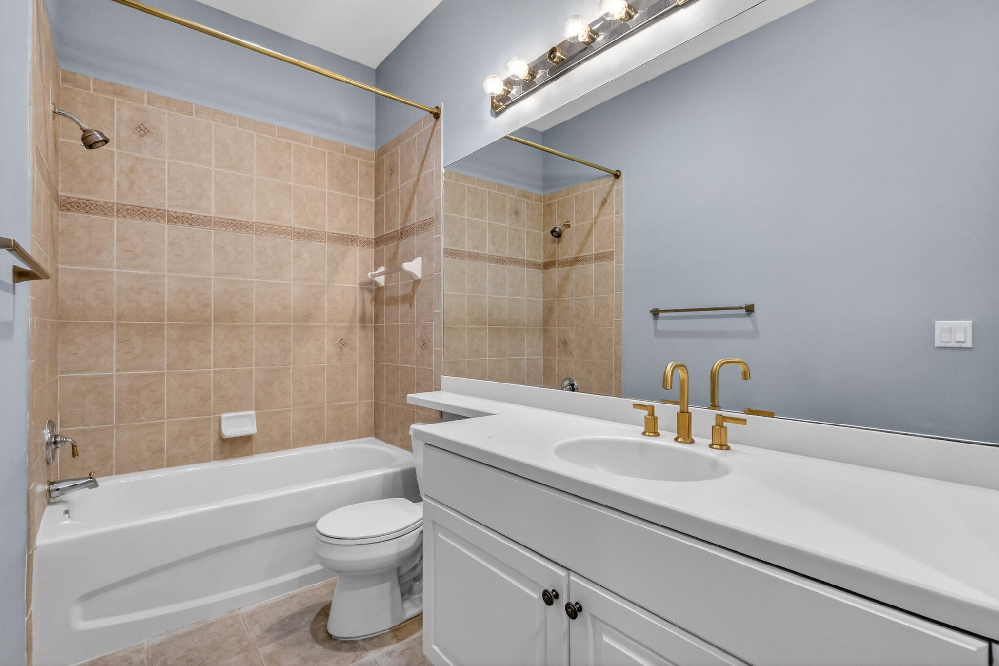 CARRIAGE POINTE TOWNHOMES PUD - Residential