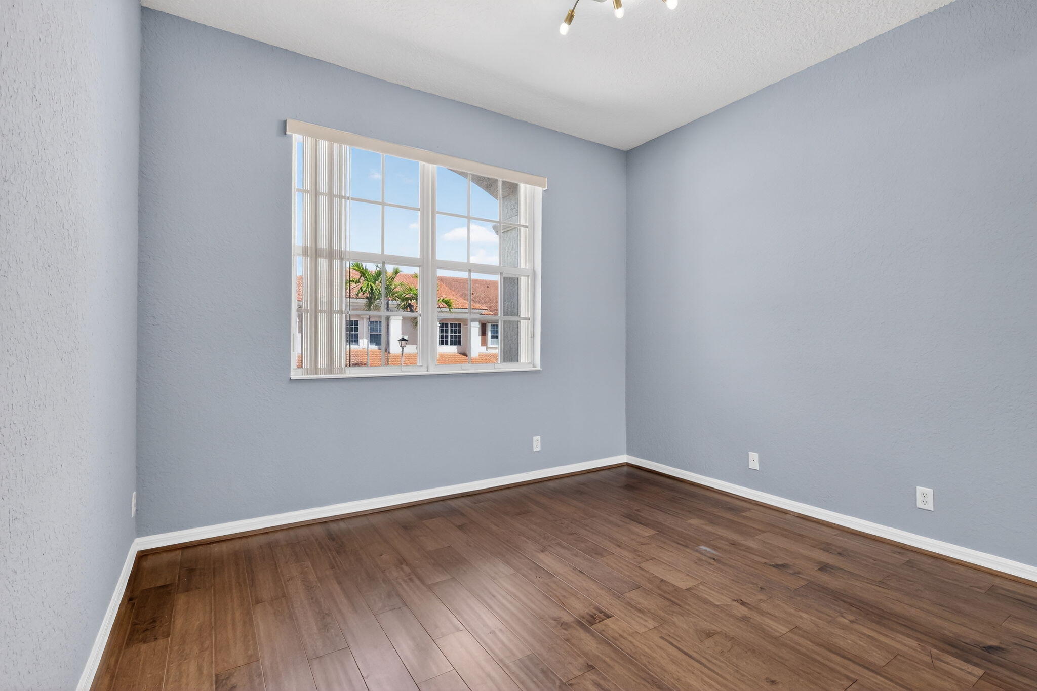 CARRIAGE POINTE TOWNHOMES PUD - Residential