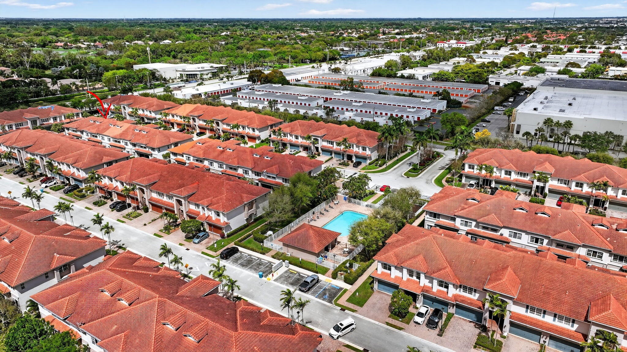 CARRIAGE POINTE TOWNHOMES PUD - Residential