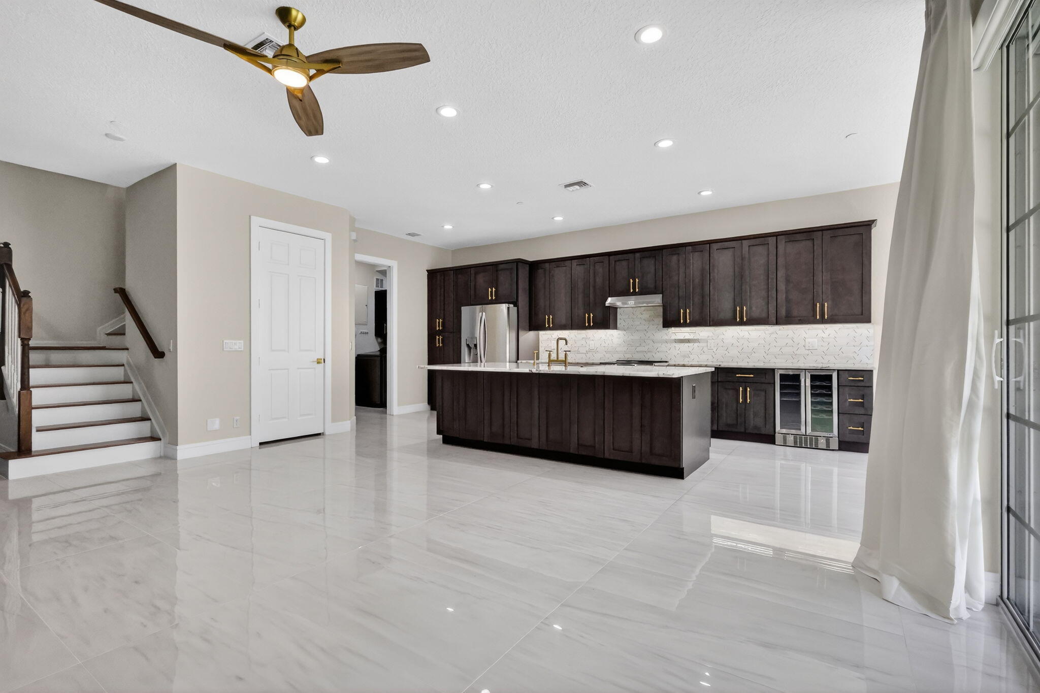 CARRIAGE POINTE TOWNHOMES PUD - Residential